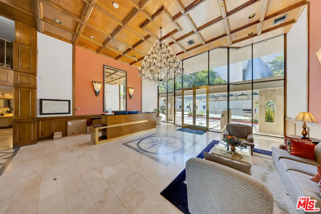 121 S Hope Street 429, Los Angeles, California 90012 home-pic-25